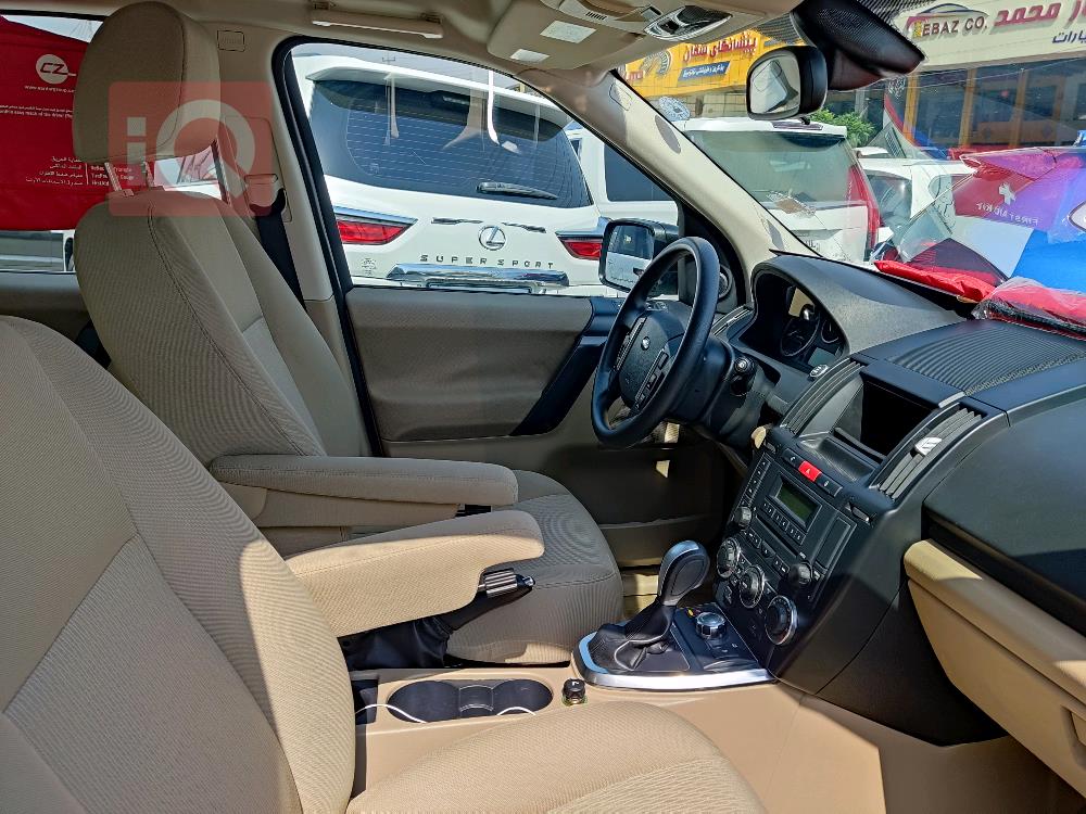 Land Rover LR2